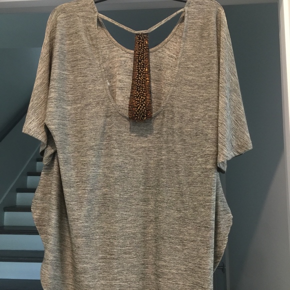 Gray Shirt with Open Back & Jeweled Detail - Picture 2 of 2
